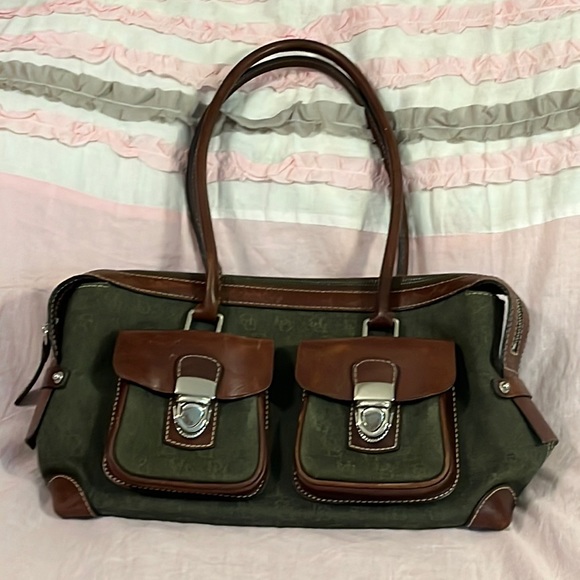 Dooney & Bourke Handbags - Dooney & Bourke bag